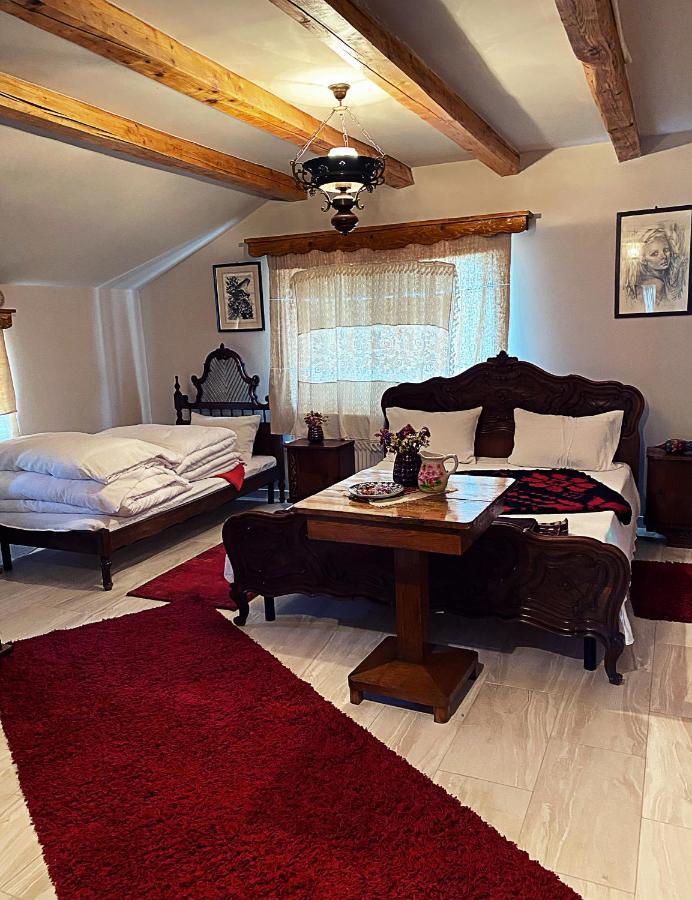 La Curtea Veche Apartment Lapus Luaran gambar